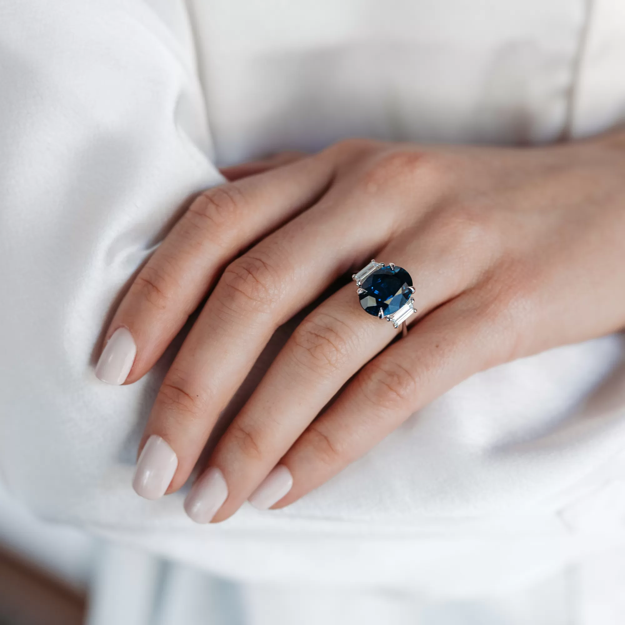 10.70CT Blue Sapphire & Trapezoid Diamond Ring