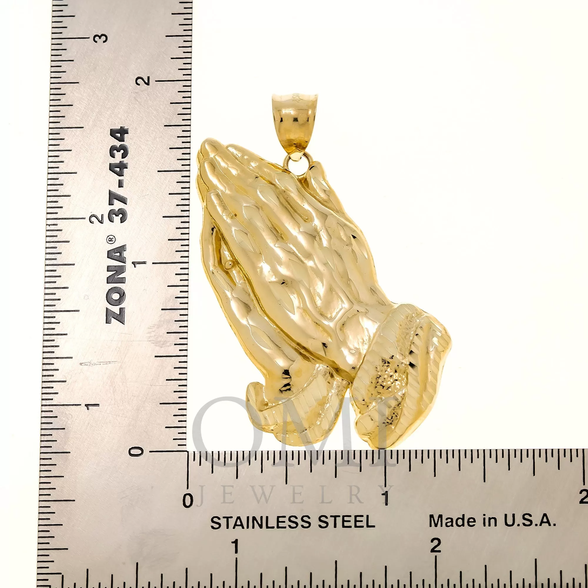 10K GOLD PRAYING HANDS PENDANT 6.8G