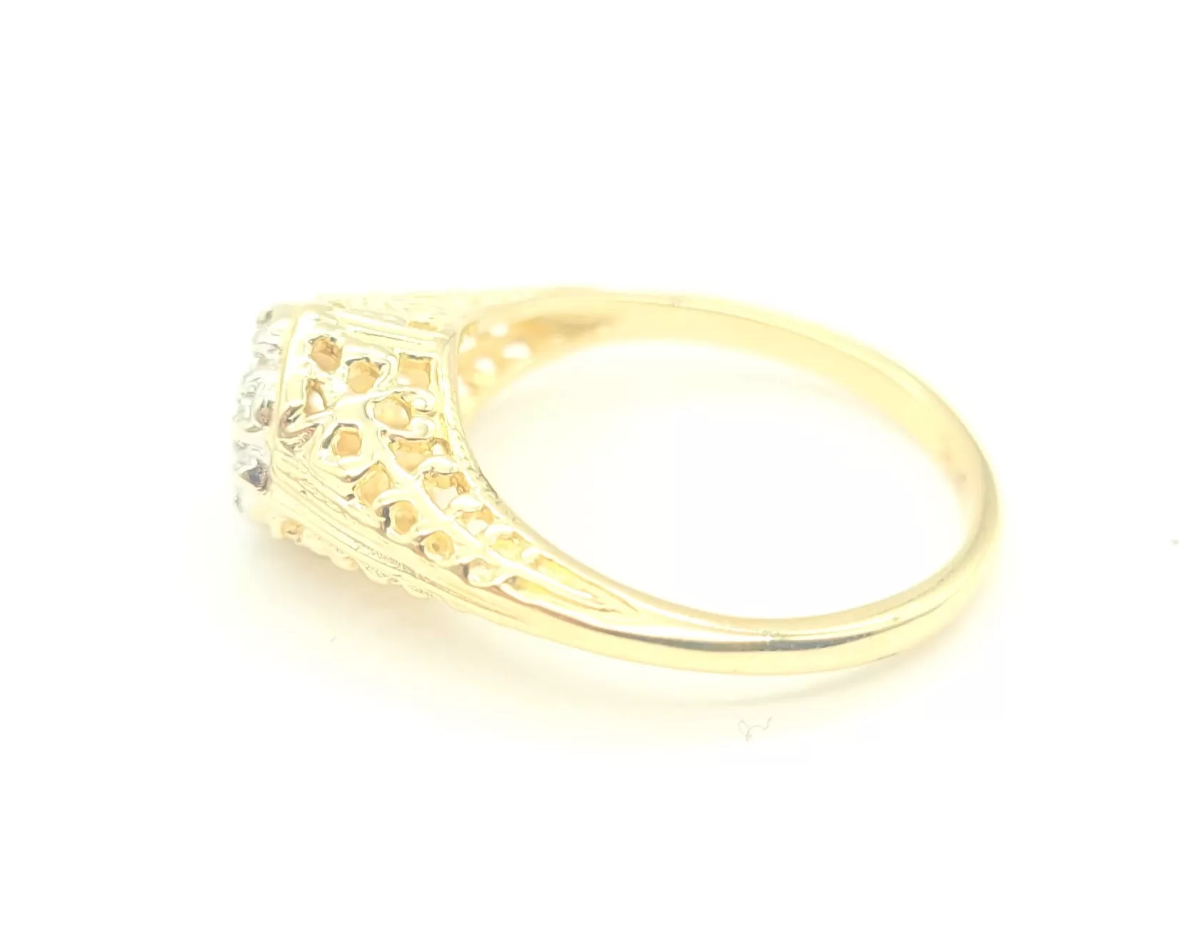 1/4 Carat Diamond Fashion Ring