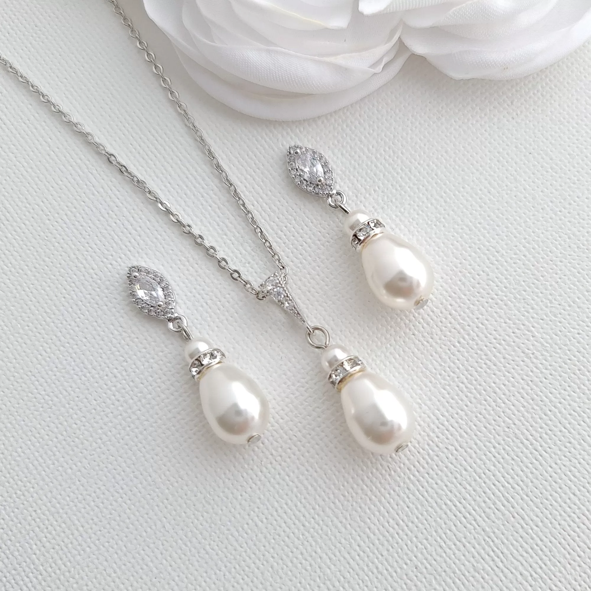 Affordable Pearl Bridesmaid Jewelry Set in Silver Gold Rose Gold Tones- Ella