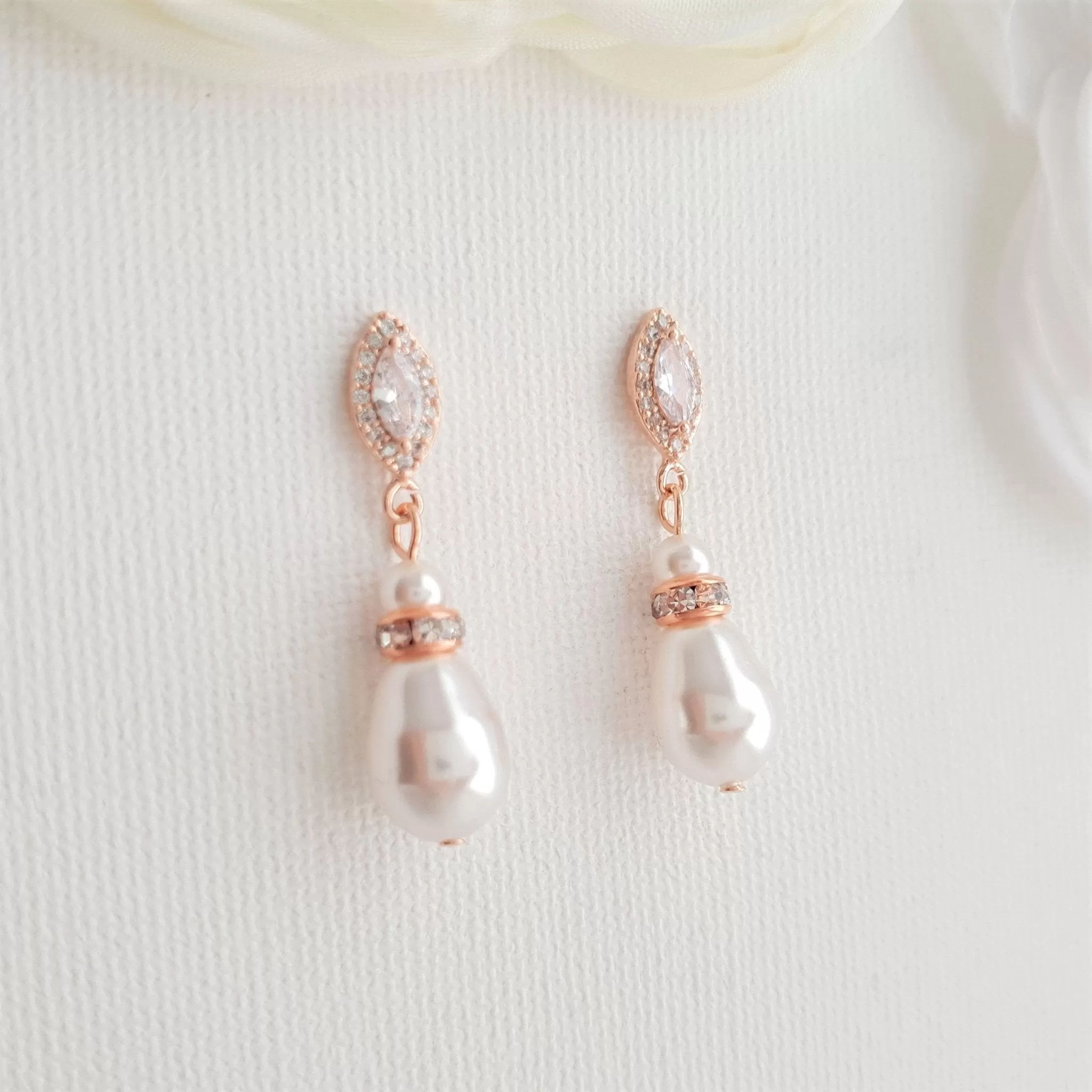 Affordable Pearl Bridesmaid Jewelry Set in Silver Gold Rose Gold Tones- Ella