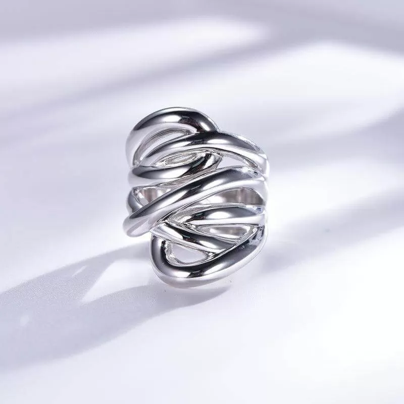 Chic Twist Wide Women's Band Ring