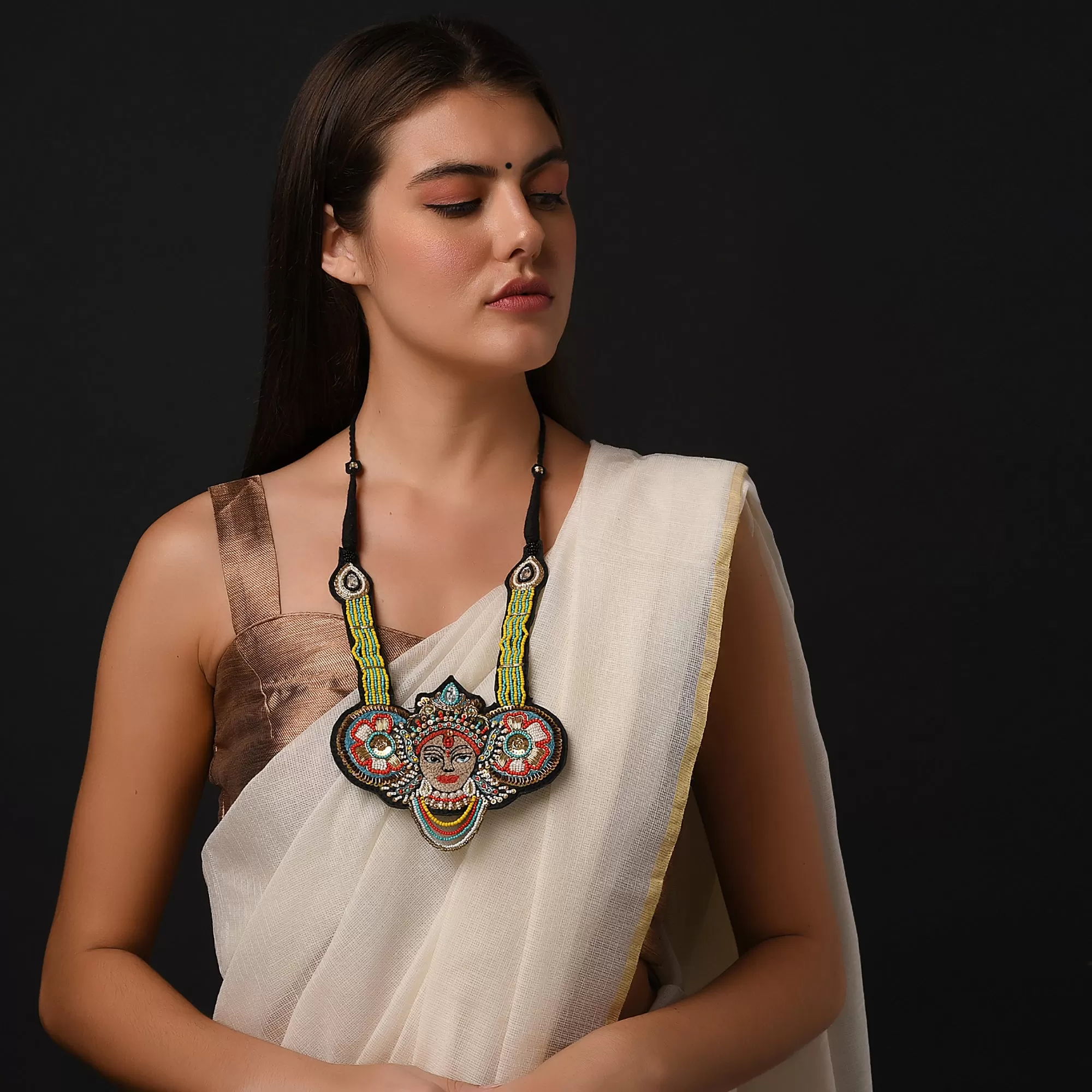 Davya Handcrafted Neckpiece