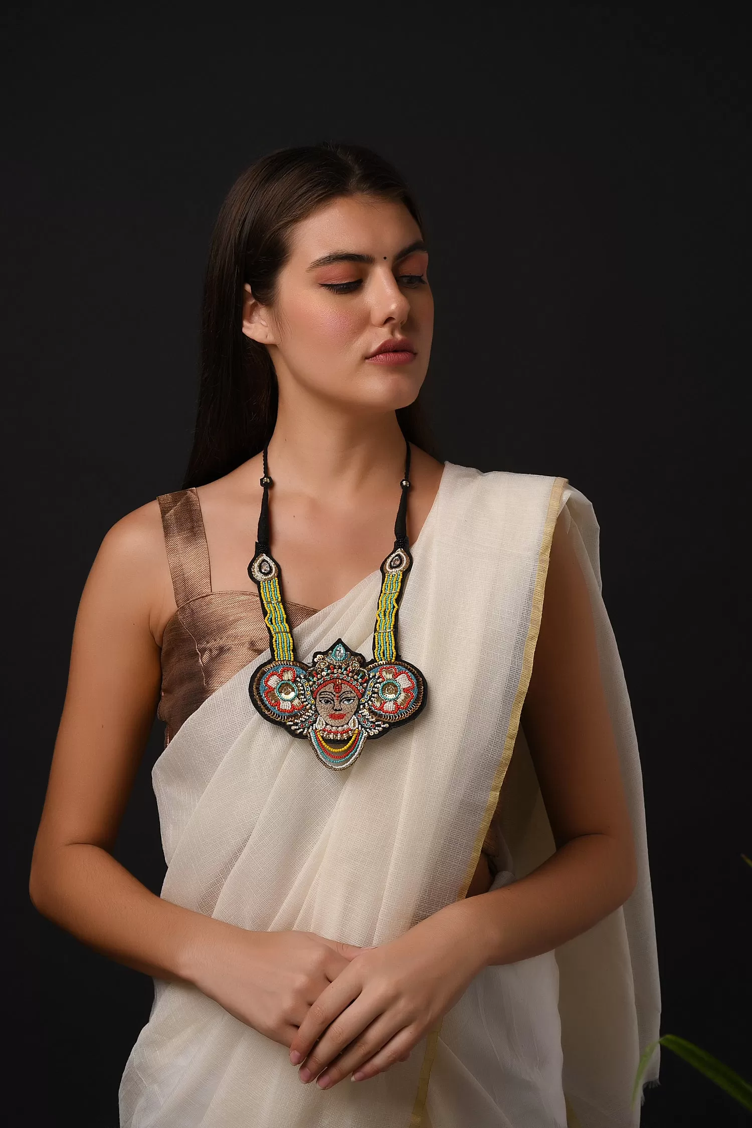 Davya Handcrafted Neckpiece