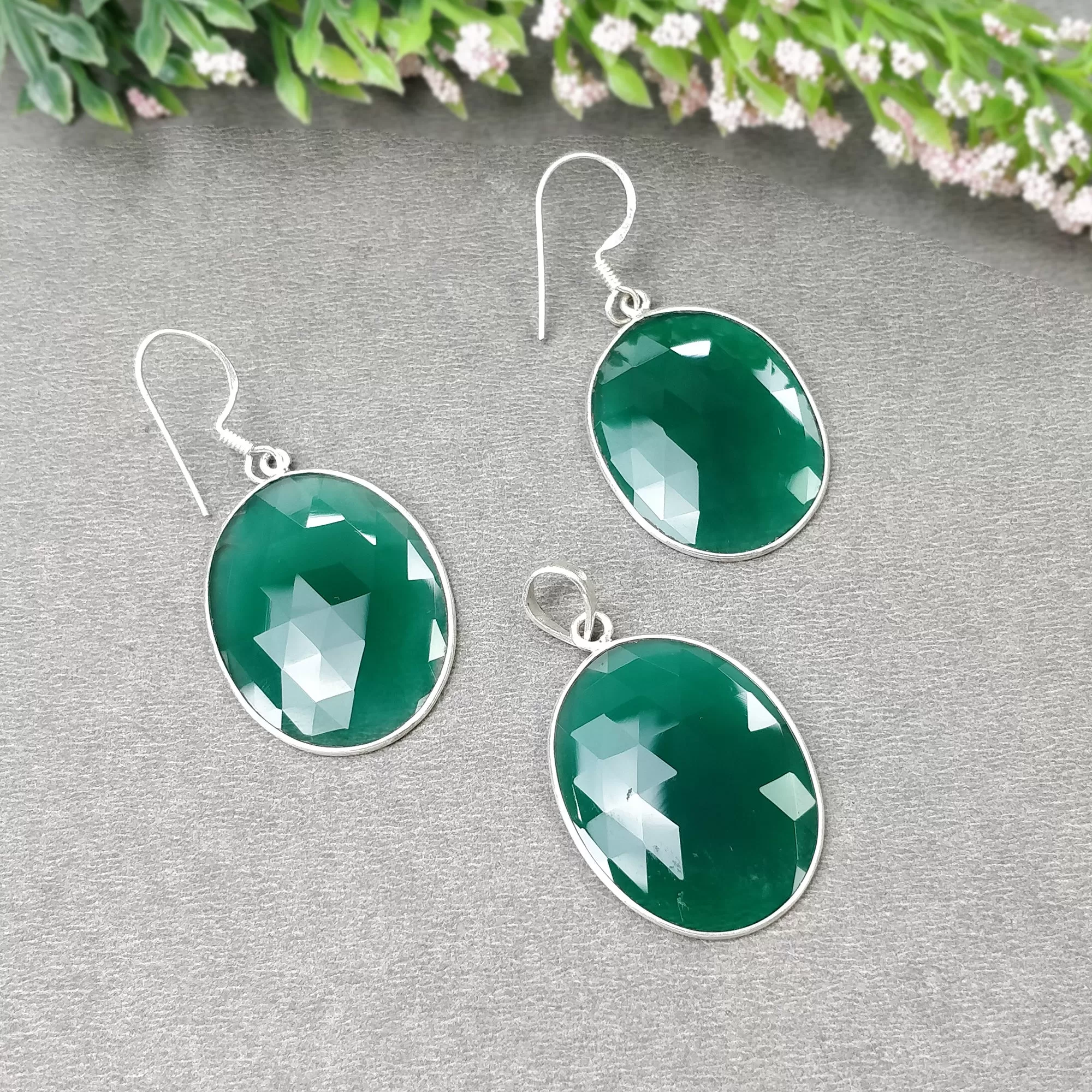 Green Onyx Gemstone Jewelry Set : 925 Sterling Silver Natural Oval Onyx Rose Cut Bezel Set Earrings Pendant Jewelry Set