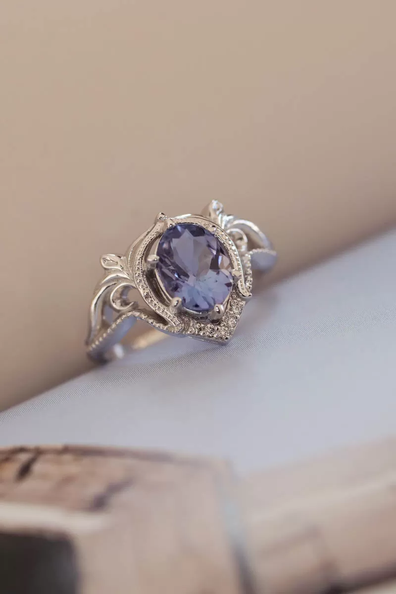 Lavender tanzanite and diamonds engagement ring / Lida oval