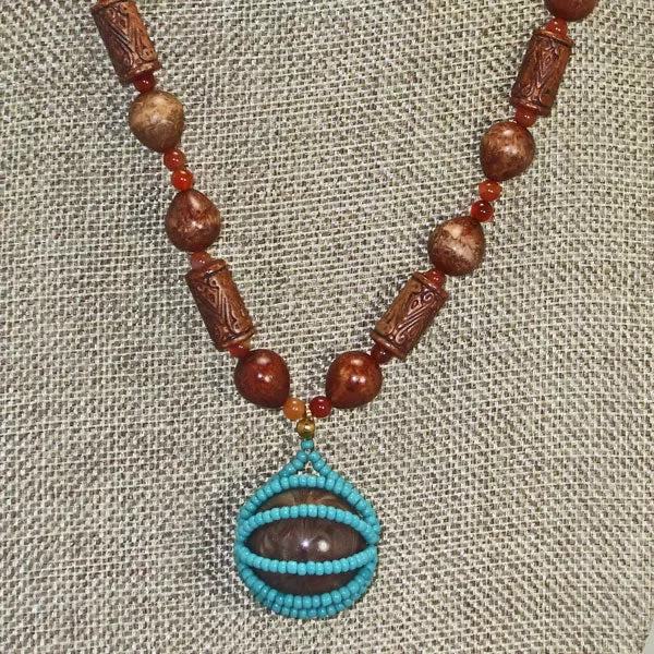 Mab Beaded Jewelry Necklace