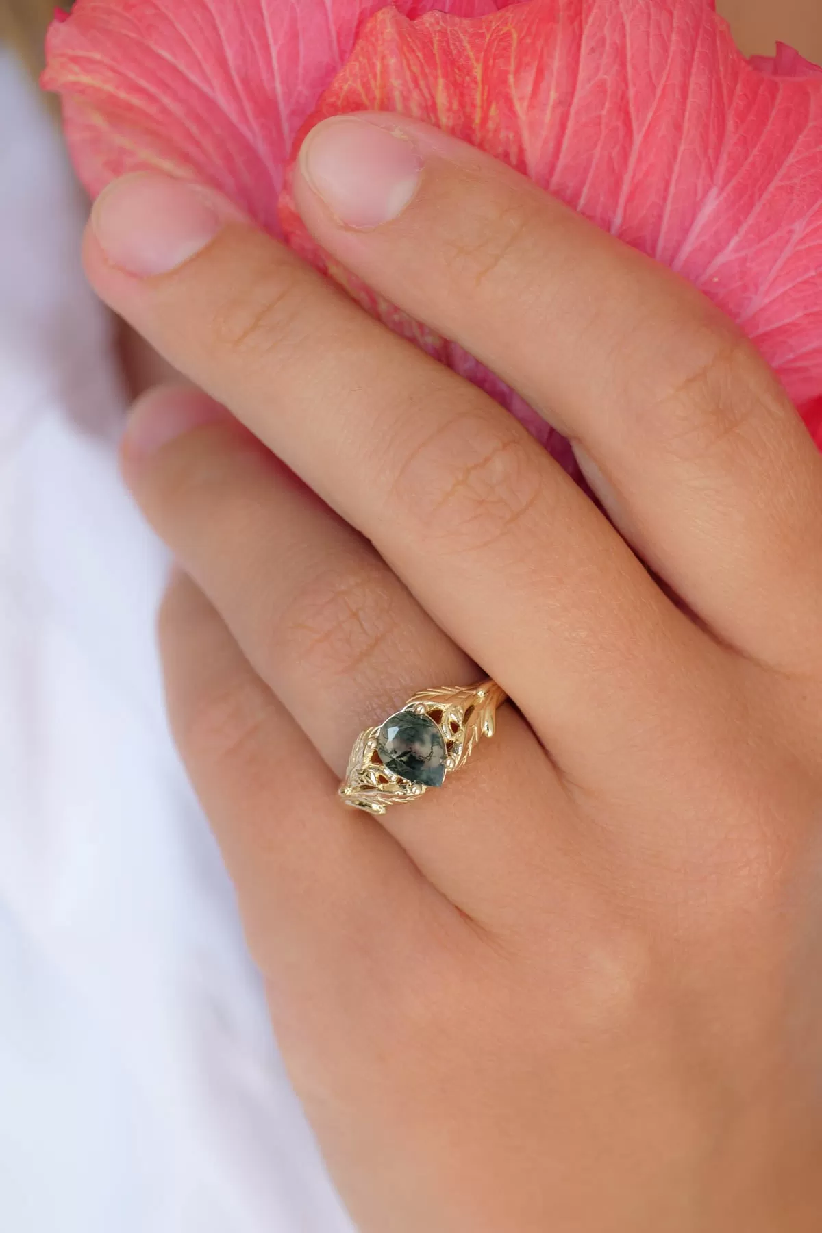 Moss agate gold ring, leaves engagement ring / Wisteria