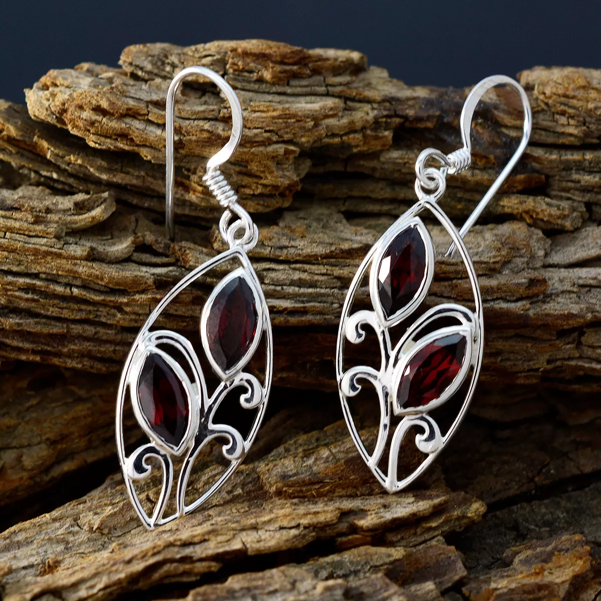 Riyo Arresting 925 Sterling Silver Earring For Female Garnet Earring Bezel Setting Red Earring Dangle Earring