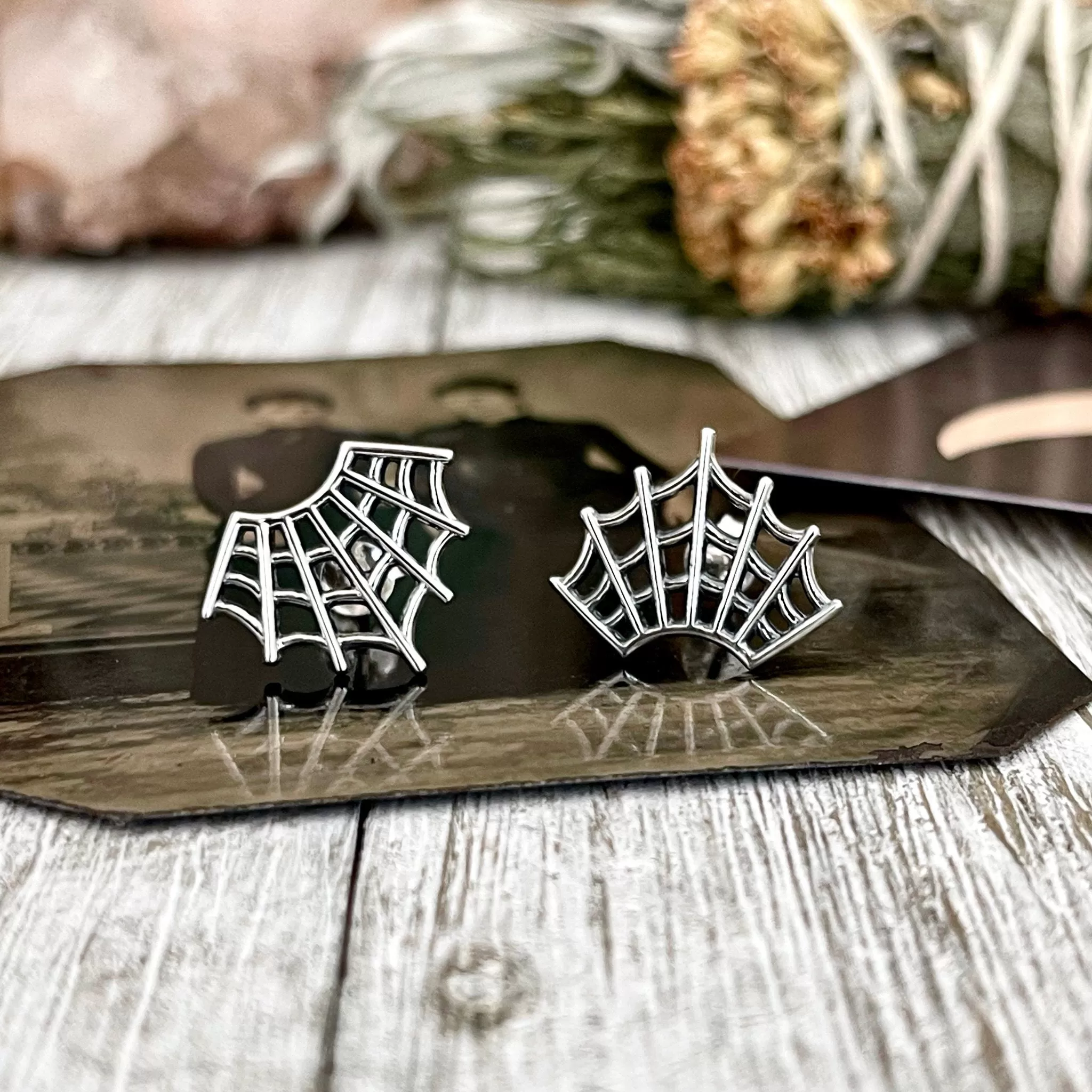 Spider Web Stud Earrings / Sterling Silver Stud Earrings