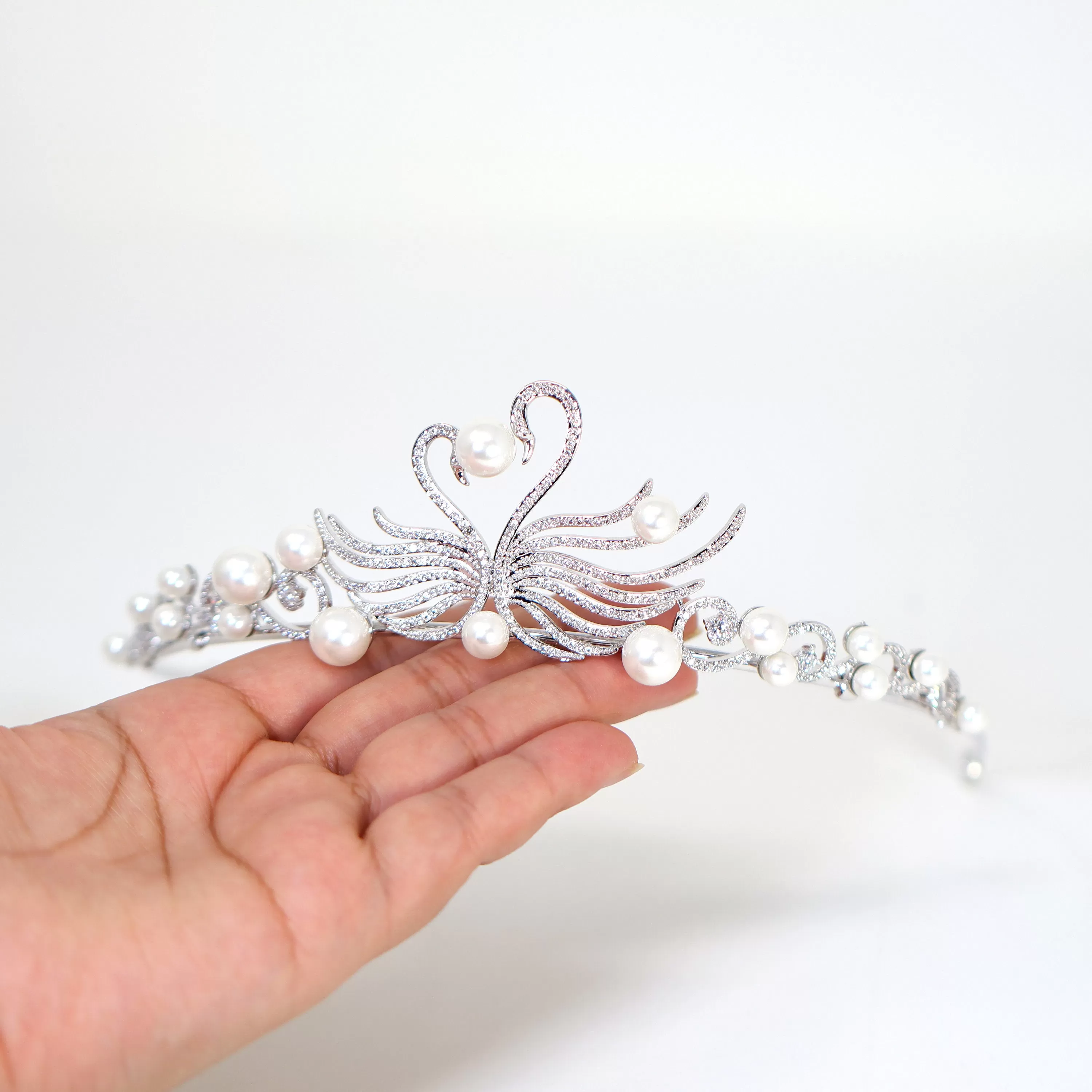 Swarovski wedding tiara, bridal crown tiara, crystal wedding tiara, crystal bridal tiara, crystal wedding crown, tiara bride