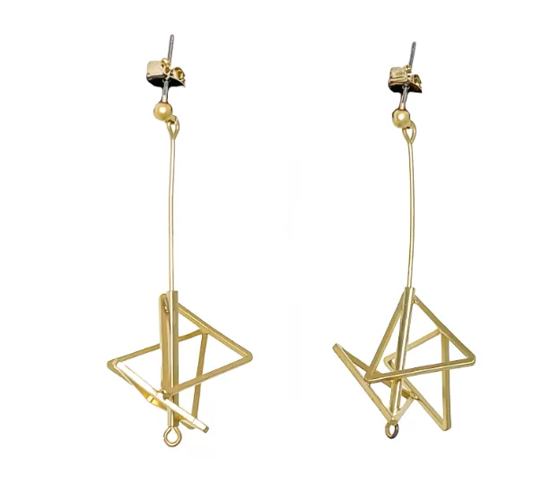 Vanassa Chan, Spark Earrings